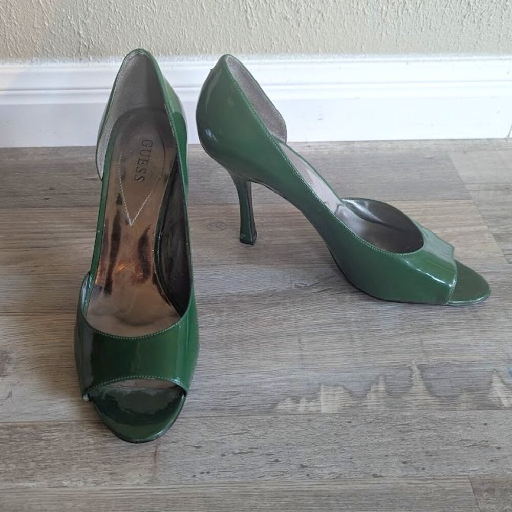 Guess * Green Patent Leather Peep-Toe Heels * Size 8.5